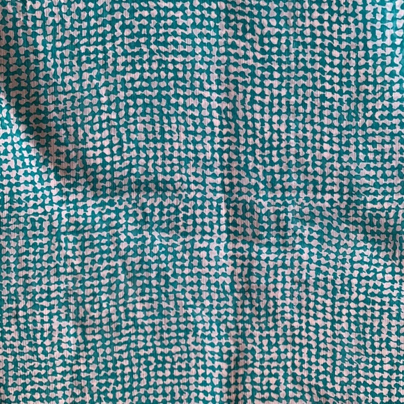 Ladies lightweight layered tunic - Picture 3 of 6